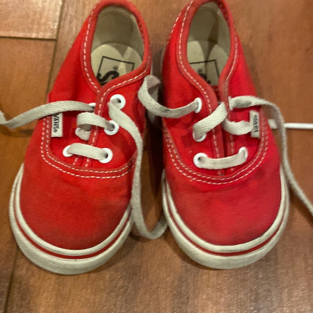 Vans lace up size 5